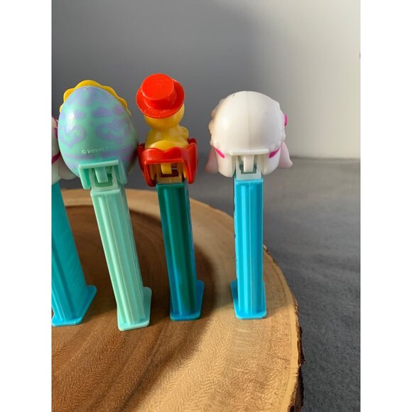 Vintage Easter PEZ Dispenser Lot with Bunny & Chick Designs - Picture 8 of 14